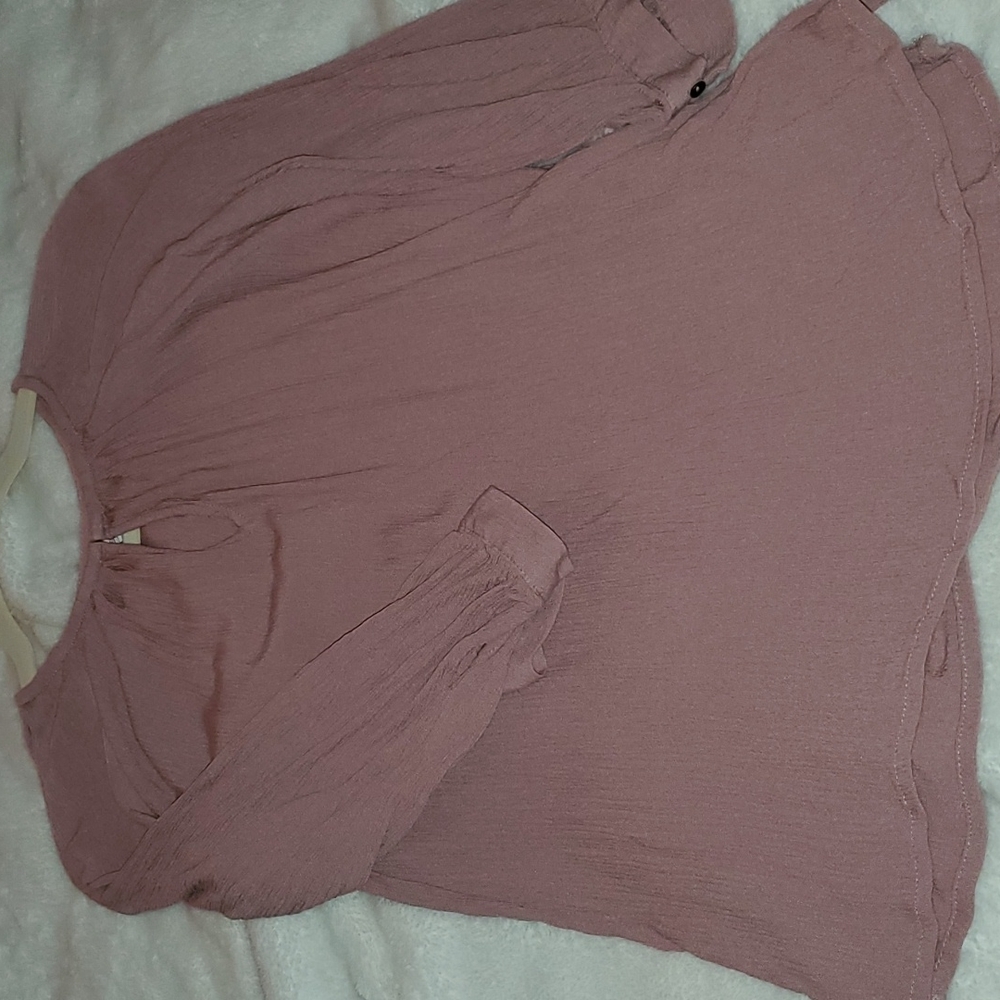 Quarter sleeve blouse